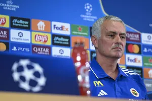 Mourinho còn ma thuật nào cho lần trở lại Benfica?