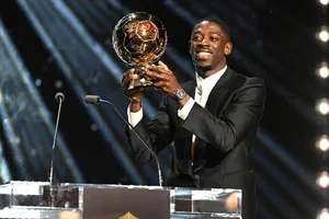 Dembele và Yamal: Khúc ca vinh quang của lối chơi đường phố