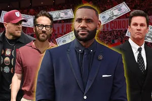 Từ Liverpool đến Wrexham: Các ông chủ Mỹ đang thâu tóm bóng đá Anh?