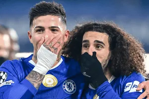 Chelsea trầm lặng đang lớn như những ứng viên