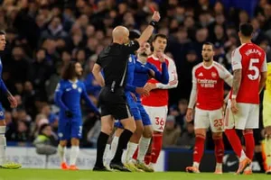Chelsea và lằn ranh mỏng manh của sự bùng nổ