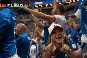 Nghẹt thở vì vé World Cup 2026 hay cuộc chiến của những người hâm mộ thực thụ