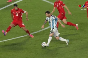 Khi bóng dáng thiên tài đã khuất, Argentina vẫn đang tiến bước