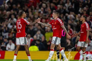 Man United đang lâm vào khủng hoảng. Ảnh: THX