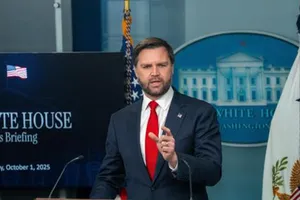 Phó Tổng thống Mỹ JD Vance trong cuộc họp báo tại Nhà Trắng, đề cập việc Chính phủ liên bang phải đóng cửa. Ảnh: THX