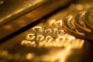 Vàng luôn được các nhà đầu tư coi là nơi trú ẩn an toàn. Ảnh: CNN