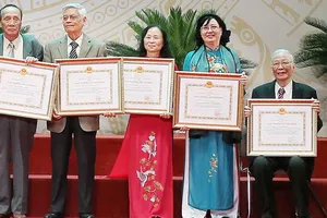 Gỡ vướng mắc trong xét tặng giải thưởng văn học - nghệ thuật