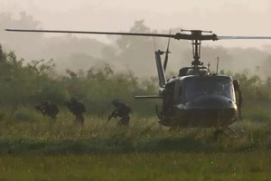 菲律宾一架军用直升机坠毁