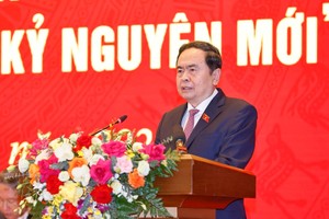 国会主席陈青敏在立法论坛上致辞。图自越通社 