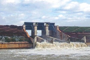 巴地-头顿区域三大水库通报泄洪。