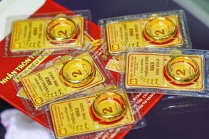 越南国内金片价格每两下跌380万元。图自互联网 