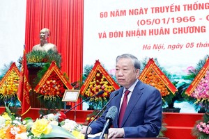 党中央总书记苏林出席纪念典礼并发表指导意见。图自越通社 