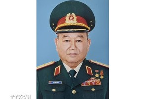 人民武装力量英雄黎文勇大将。