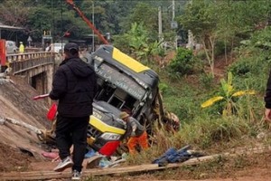 山罗省交通事故现场。