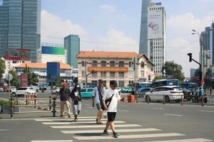 今日天气预报显示胡志明市和南部地区白天晴朗及干燥。