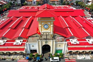 滨城市场焕然一新，更显宽敞与绚丽。 