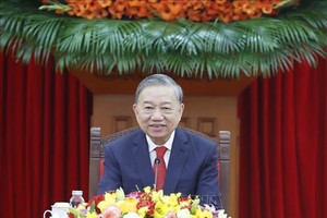 党中央总书记苏林与中共中央总书记、国家主席习近平通电话 。 