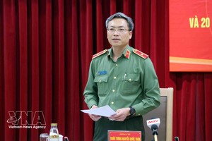 公安部办公厅主任、公安部发言人阮国瓒少将。 