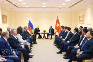 范明政总理会见俄越友好协会和曾参加越战的俄罗斯退役军人协会领导。