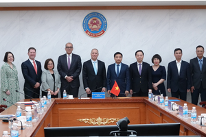 越南财政部部长阮文胜会见汇丰集团首席执行官艾桥智一行。图自财政部 