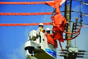 全国用电量同比增7.4%。