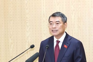 黎明兴总理担任中央竞赛奖励委员会主任。