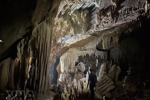 风牙-格邦国家公园新发现的洞穴。 