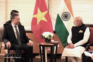 当地时间2024年9月23日中午，正在纽约出席第79届联合国大会一般性辩论的党中央总书记、国家主席苏林会见了印度总理纳伦德拉·莫迪。 
