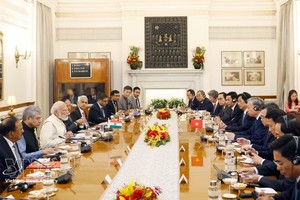 党中央总书记、国家主席苏林与纳伦德拉·莫迪总理举行会谈。