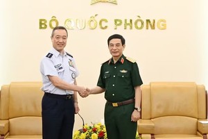 潘文江大将会见日本防卫省统合幕僚长内仓弘明。 图自《政府门户网站》 