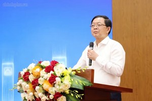 政府副总理胡国勇发表讲话。图自政府门户网站 