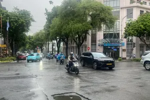预报自7月23日夜间起，河内及北部地区将迎来新一轮降雨。图：福厚