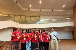 参加2026年亚洲科学夏令营的越南代表团。
