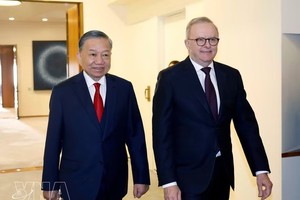 党中央总书记、国家主席苏林同澳大利亚总理安东尼·阿尔巴尼斯举行会谈。
