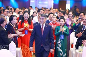 政府总理黎明兴在河内出席越南中小企业协会（VINASME）成立20周年纪念活动暨一等劳动勋章授勋仪式。