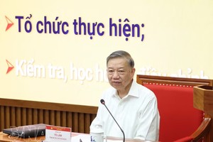 党中央总书记、国家主席苏林讲授课程专题《新纪元的百年愿景战略领导—突破性思维—发展赋能—执行治理》。