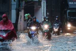北部和中部北面多地继续出现强降雨，局部地区有特大暴雨。