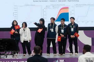 由河内国立大学所属自然科学大学6名学生组成的越南代表团参加在俄罗斯叶卡捷琳堡市举行的Global HackAtom国际总决赛。