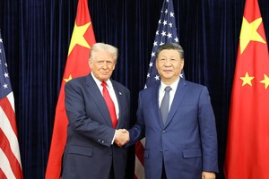2025年10月，美国总统特朗普与中国国家主席习近平在韩国釜山会晤。图:新华社