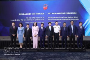 出席2026年越南海洋论坛的代表合影。