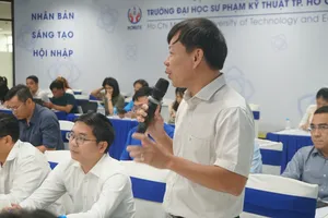 Các đại biểu đóng góp ý kiến về xây dựng chính sách học bổng quốc gia tại hội thảo. Ảnh: THANH HÙNG