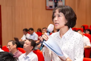 Đại biểu kiến nghị tại tọa đàm về Dự thảo Luật Giáo dục Đại học. Ảnh: THANH HÙNG