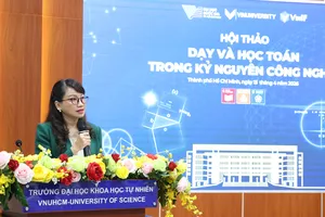 GS-TS Nguyễn Thị Thanh Mai, Giám đốc ĐHQG TPHCM phát biểu tại hội thảo - Ảnh: THANH HÙNG
