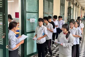 Đề thi và gợi ý đáp án môn Tiếng Anh