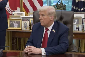 Tổng thống Mỹ Donald Trump trong buổi ký sắc lệnh cho phép TikTok tiếp tục hoạt động ở Mỹ. Ảnh: ABC NEWS