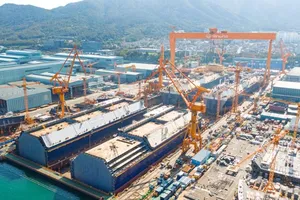 Xưởng đóng tàu Hanwa Ocean tại tỉnh Nam Gyeongsang (Hàn Quốc). Ảnh: KOREA TIMES 