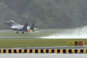 Chiến đấu cơ F-15SG từ căn cứ không quân Paya Lebar. Ảnh: CHANNEL NEWS ASIA 