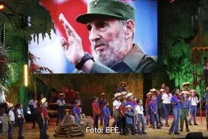 Hoạt động kỷ niệm 100 năm ngày sinh Lãnh tụ Fidel Castro tại La Habana. Ảnh: EFE