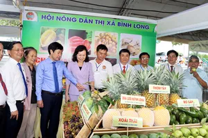 Hơn 400 gian hàng tham gia Hội chợ trái cây và hàng nông sản tỉnh Bình Phước