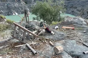 Bình Phước: Khoan đá, nam công nhân bị giàn giáo đè chết